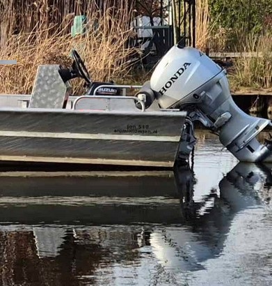 Vissen op de Westeinderplassen
